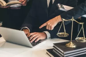How to Choose the Best Arizona Lawyer for Your Truck Accident Case