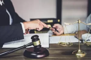 How to choose the best lawyer for your traffic accident case